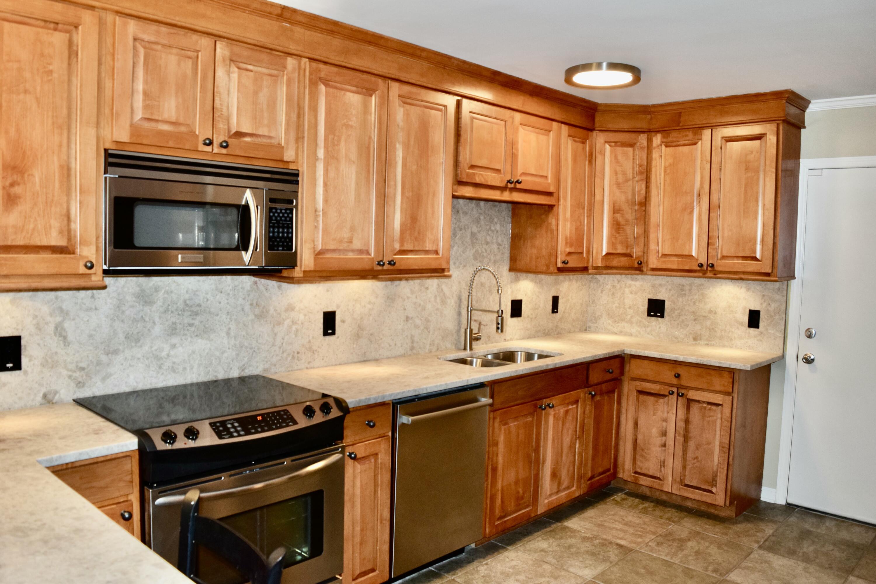 259 E. Bay St 1a