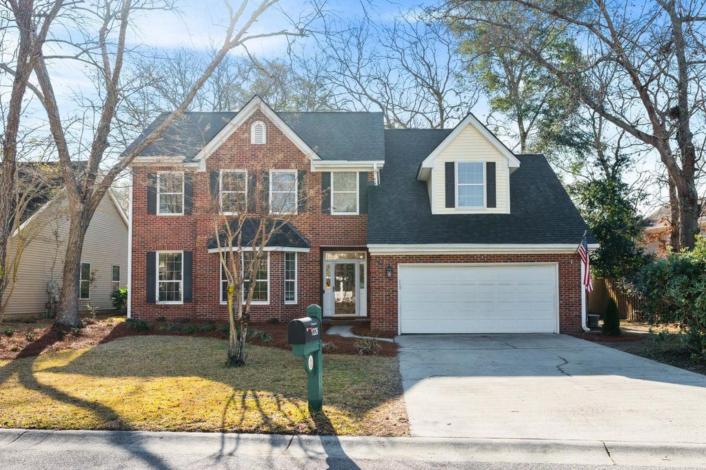 Photo of 1226 Spoon Court, Mount Pleasant, SC 29466 (MLS # 26004014)