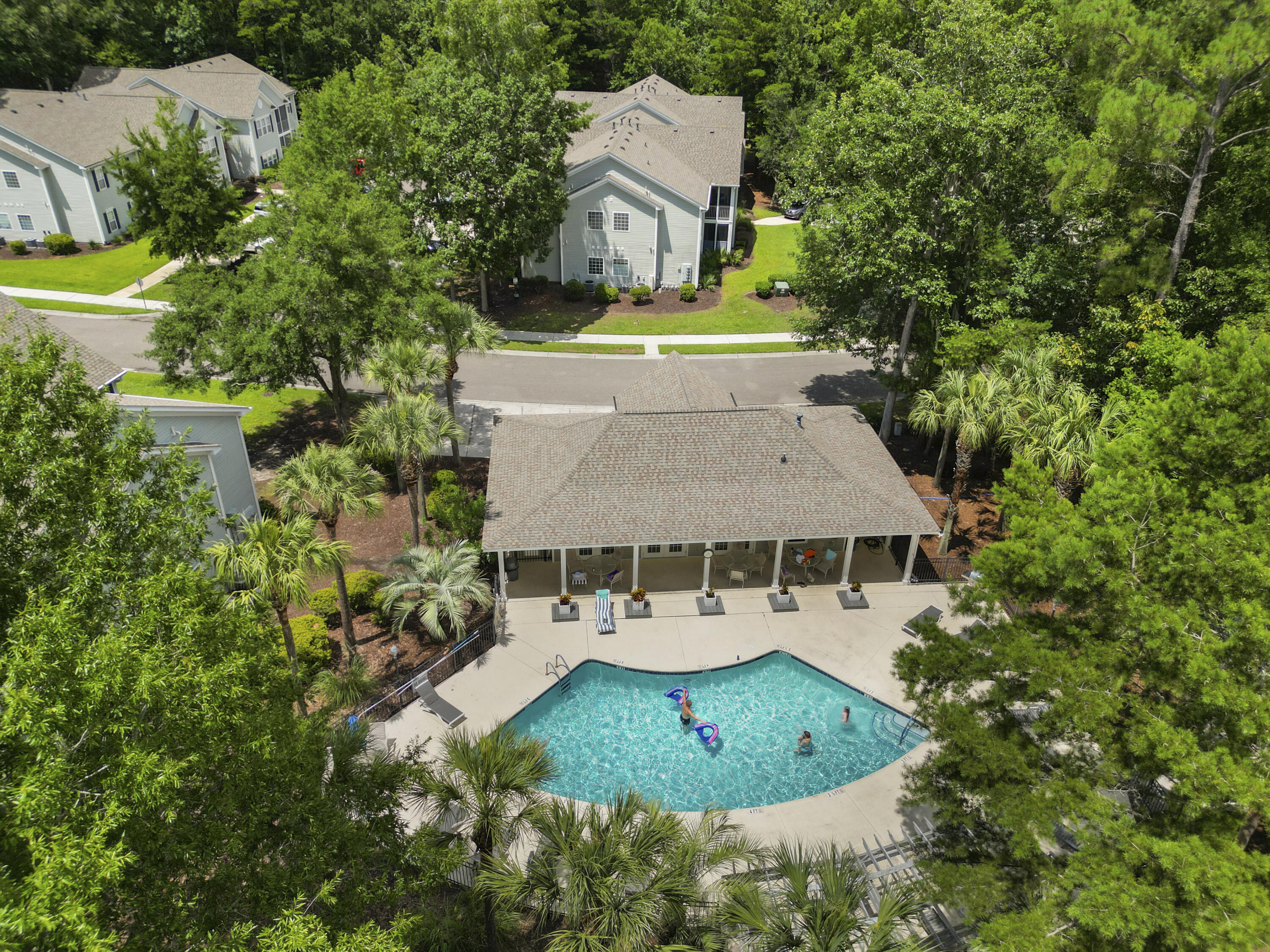 1608 Whitby Lane