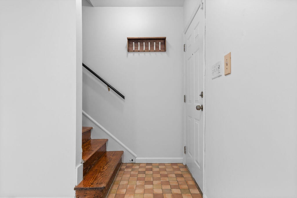 21 Hester Street Apt 11