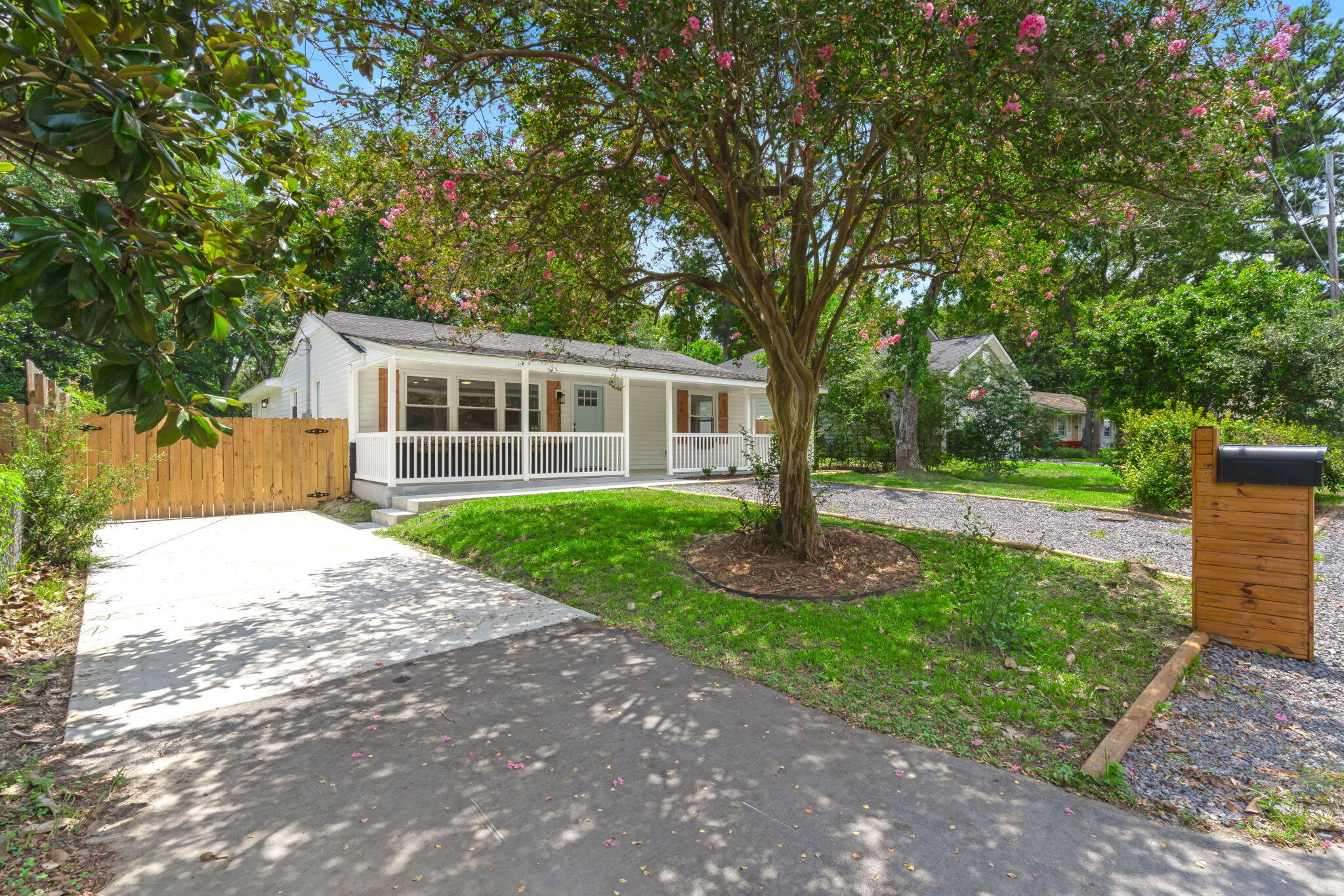 1133 Mount Batten Drive