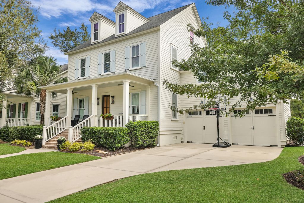 Photo of 1466 Gunnison Street, Mount Pleasant, SC 29466 (MLS # 25028089)