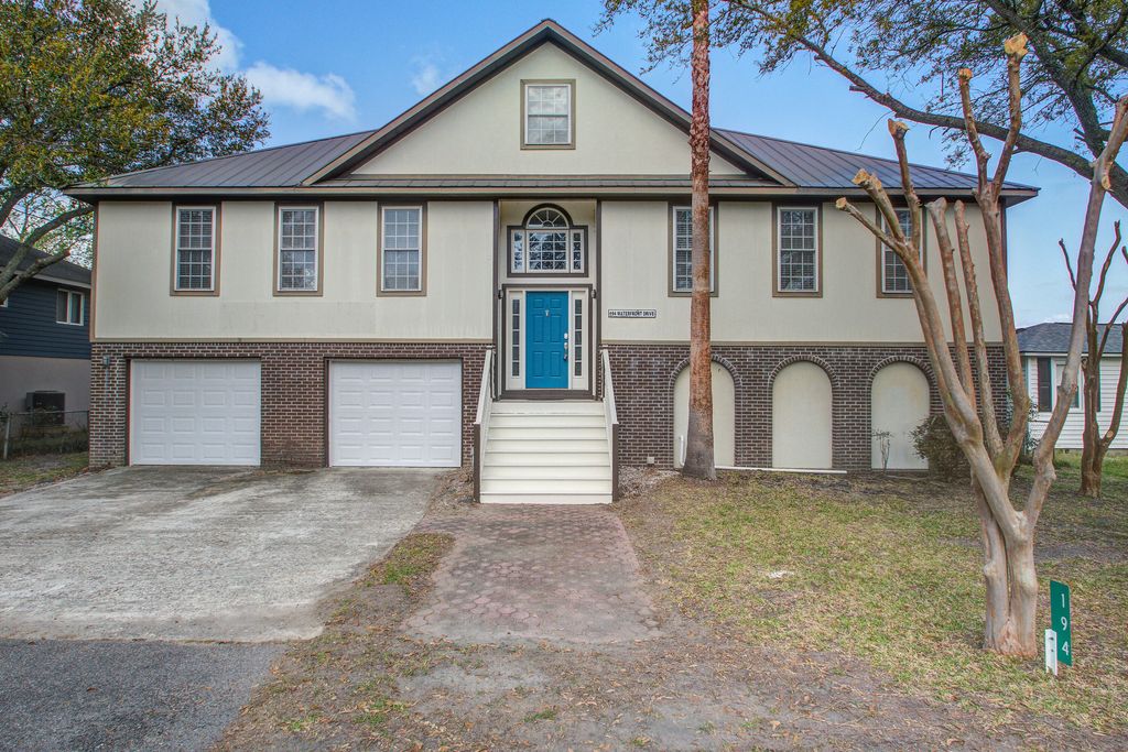 Photo of 194 Waterfront Drive, Moncks Corner, SC 29461 (MLS # 26008689)
