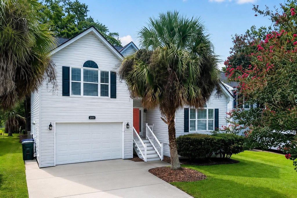 Photo of 2111 Razorback Lane, Charleston, SC 29414 (MLS # 26024841)