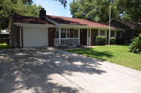 Photo of 19 Lighthouse Drive, Goose Creek, SC 29445 (MLS # 26010381)
