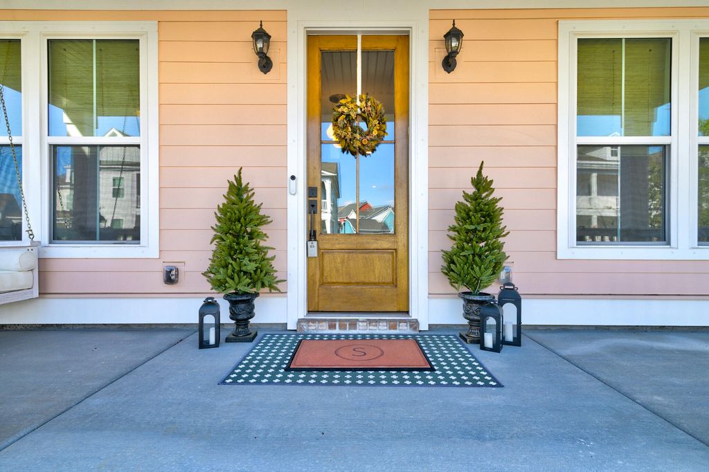 Photo of 1256 Crooked Oak Road, Charleston, SC 29492 (MLS # 26006094)