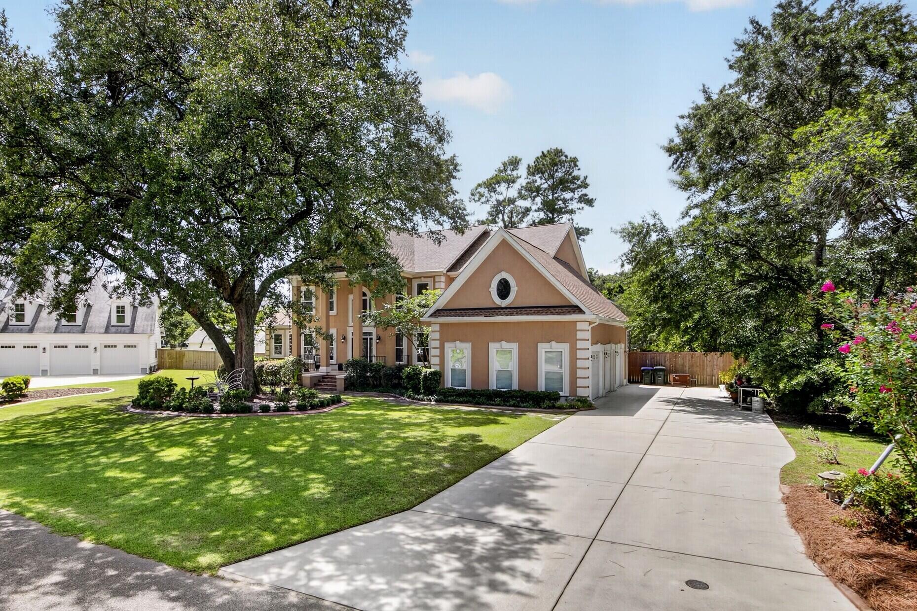 208 Holly Inn Road