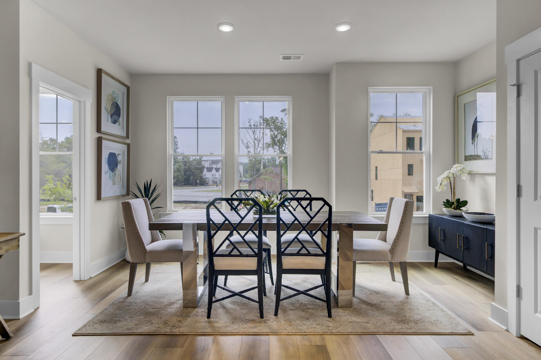 136 Fernbank Road Court