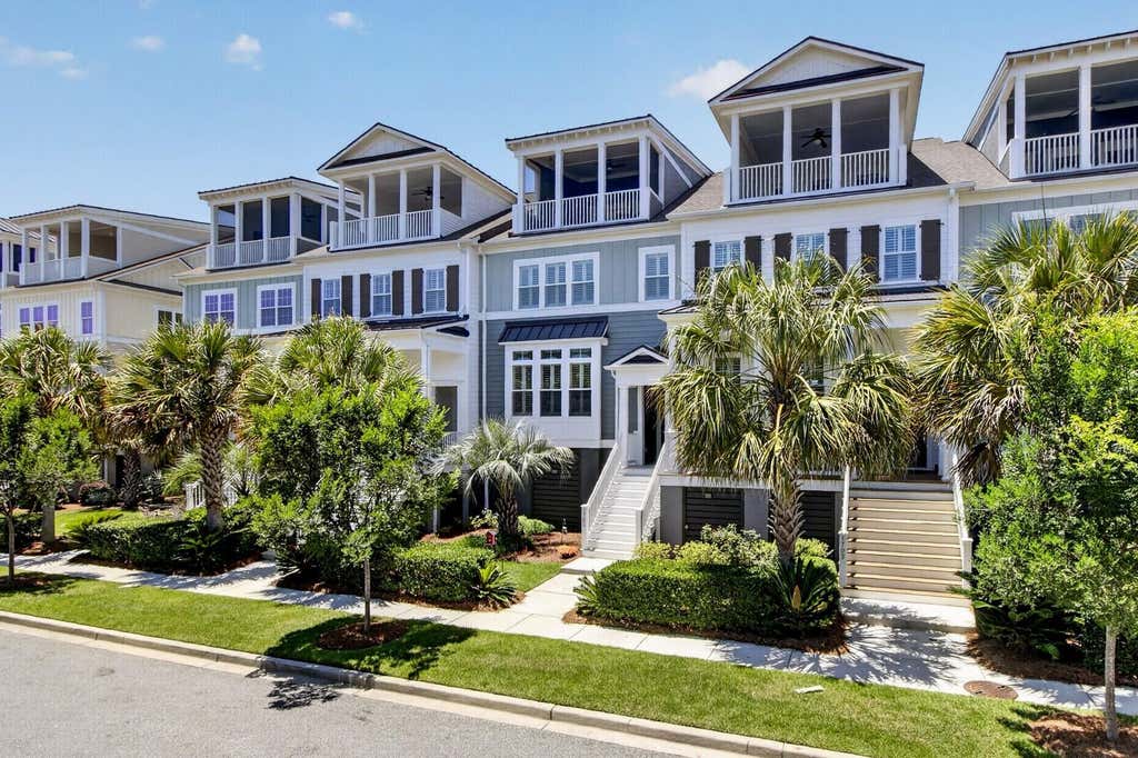 Photo of 1705 Frissel Street, Charleston, SC 29492 (MLS # 26016182)