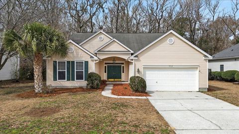 Photo of 3412 Forest Glen Drive, Charleston, SC 29414 (MLS # 26004896)
