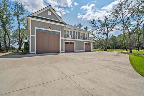 A home in McClellanville