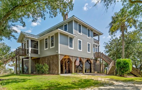 A home in McClellanville