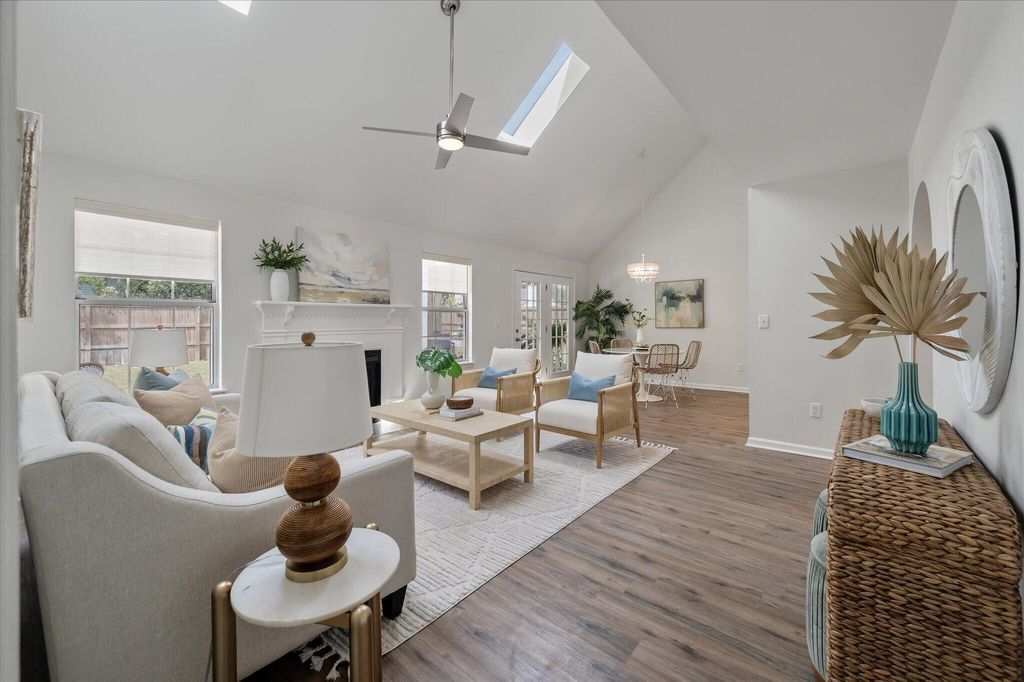 Photo of 1394 W Point Drive, Mount Pleasant, SC 29466 (MLS # 26013732)