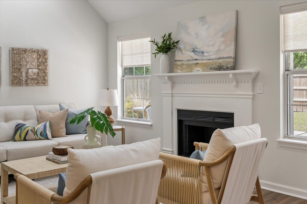 Photo of 1394 W Point Drive, Mount Pleasant, SC 29466 (MLS # 26013732)