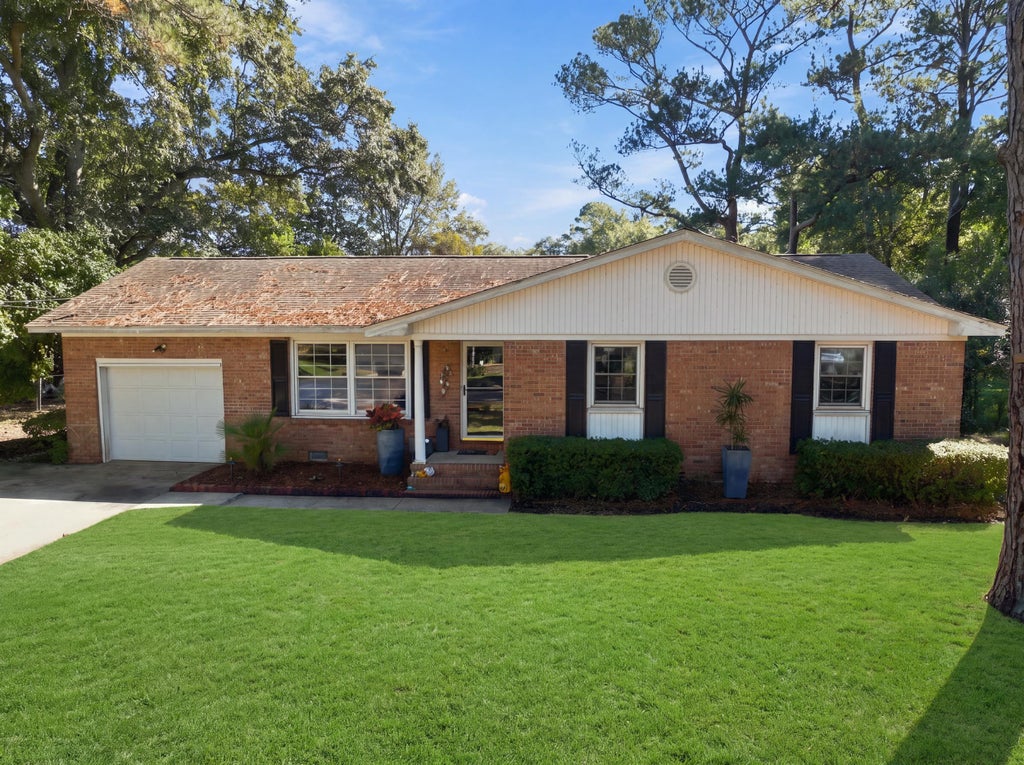 Photo of 1060 Woodside Drive, Charleston, SC 29412 (MLS # 26028568)