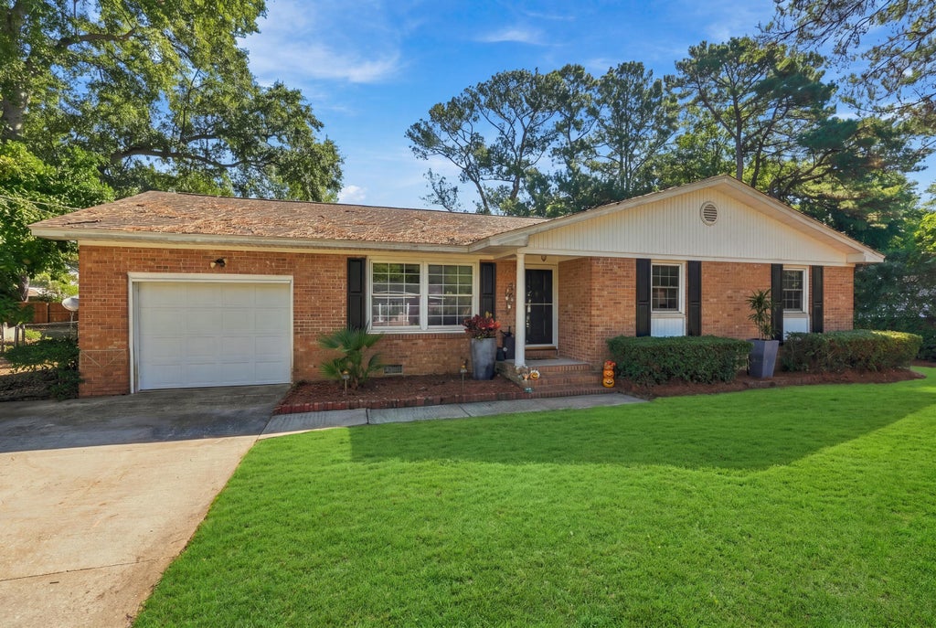 Photo of 1060 Woodside Drive, Charleston, SC 29412 (MLS # 26028568)