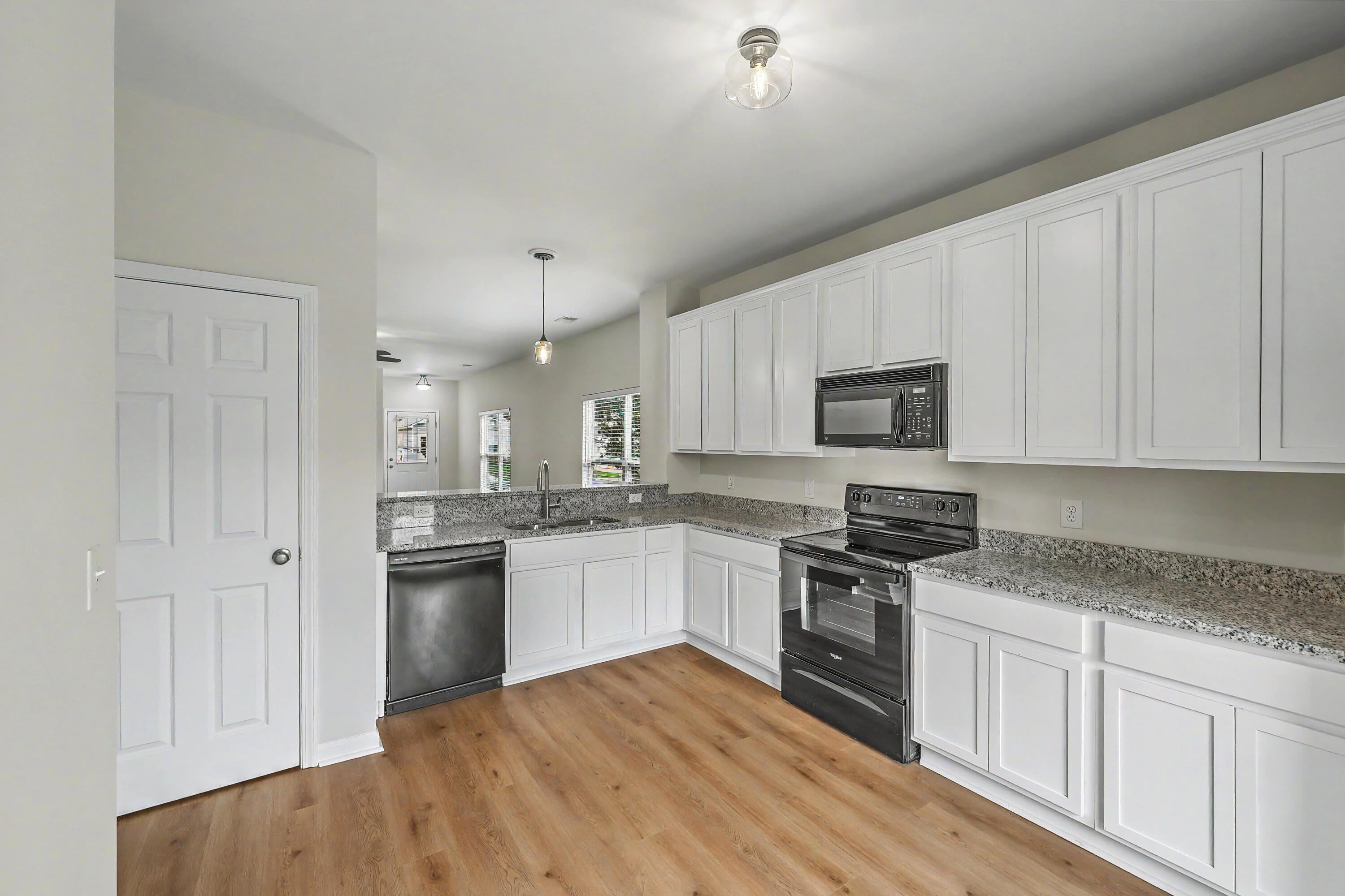 108 Deerpath Trail