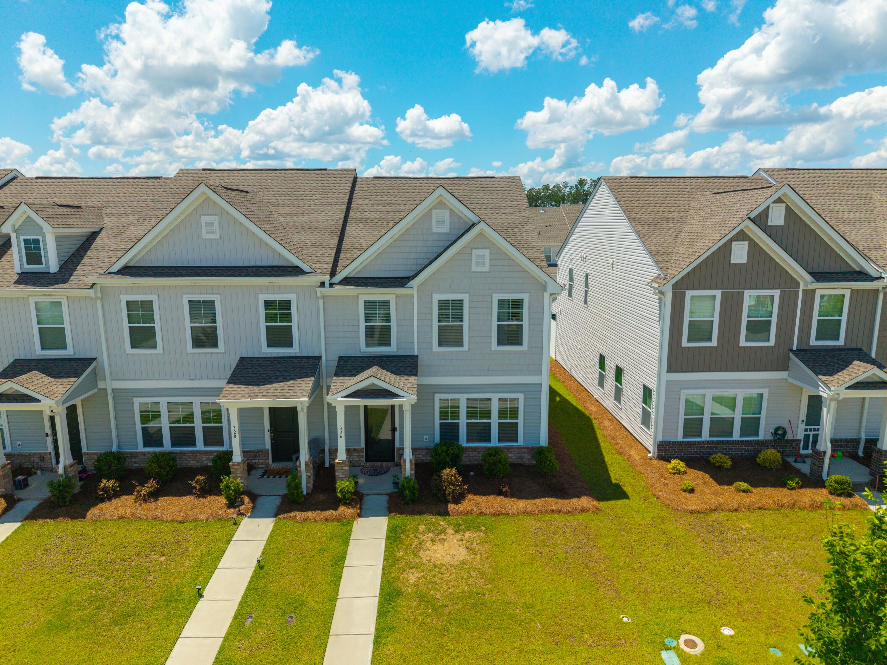 326 Surfbird Road 388