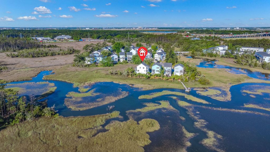 Photo of 935 Governors Cay Circle, Charleston, SC 29492 (MLS # 26014617)