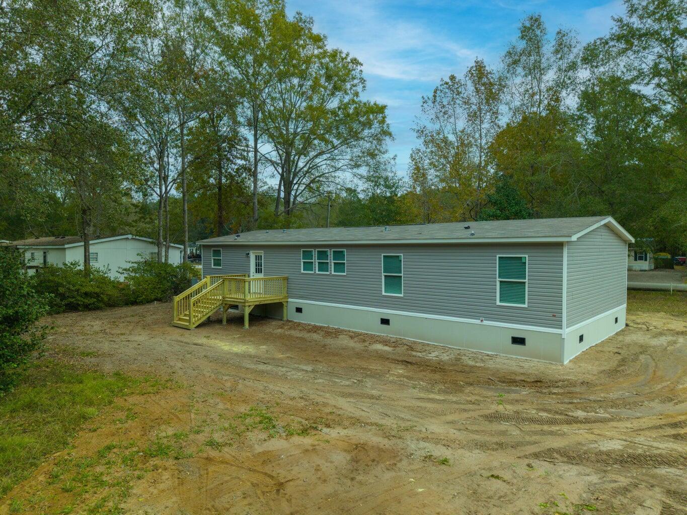 319 Hickory Nut Way