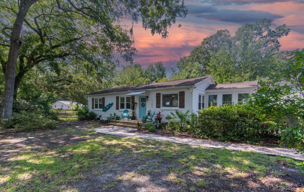 Photo of 1153 Pauline Avenue, Charleston, SC 29412 (MLS # 26023409)