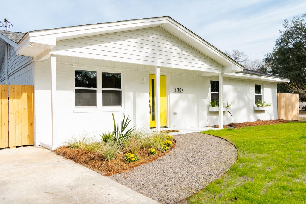 Photo of 3304 Barnes Drive, Johns Island, SC 29455 (MLS # 26001934)