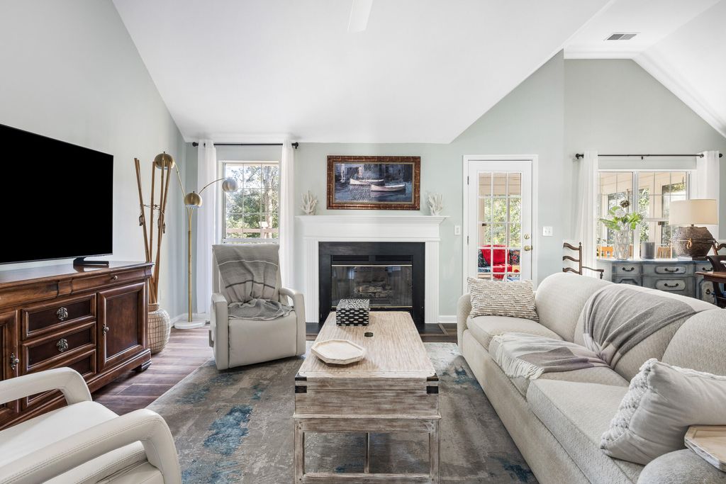 Photo of 304 Mount Royall Drive, Mount Pleasant, SC 29464 (MLS # 26003546)