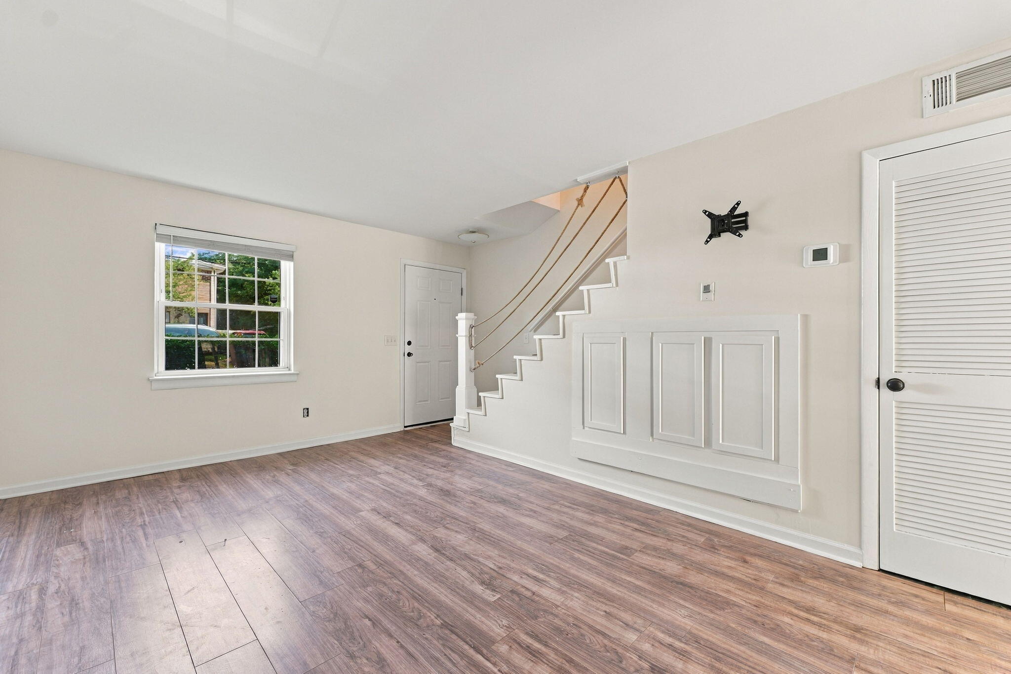 21 Rivers Point Row Apt 13e