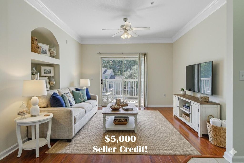 Photo of 1300 Park West Boulevard #822, Mount Pleasant, SC 29466 (MLS # 25028728)