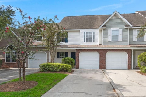 Photo of 903 Yellow Hawthorn Circle, Summerville, SC 29483 (MLS # 26026091)