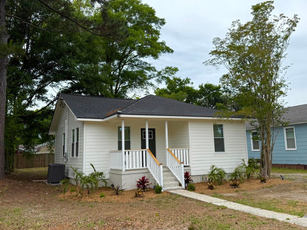 Photo of 2306 Kent AVE, North Charleston, SC 29405 (MLS # 26013496)