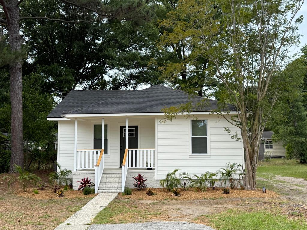Photo of 2306 Kent AVE, North Charleston, SC 29405 (MLS # 26013496)