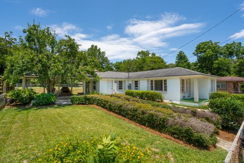 Photo of 1121 Armstrong Avenue, Charleston, SC 29407 (MLS # 25016094)