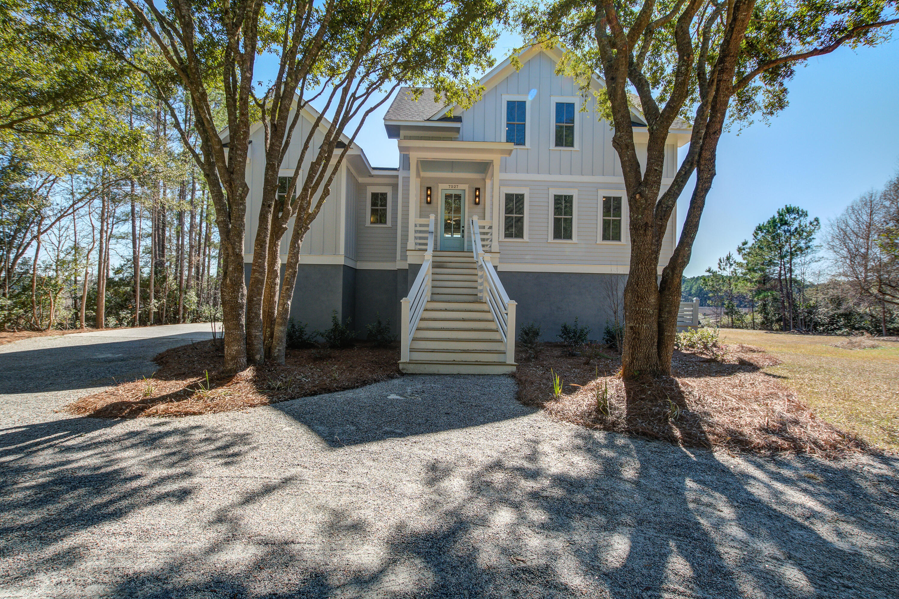 7527 Ladys Secret Lane