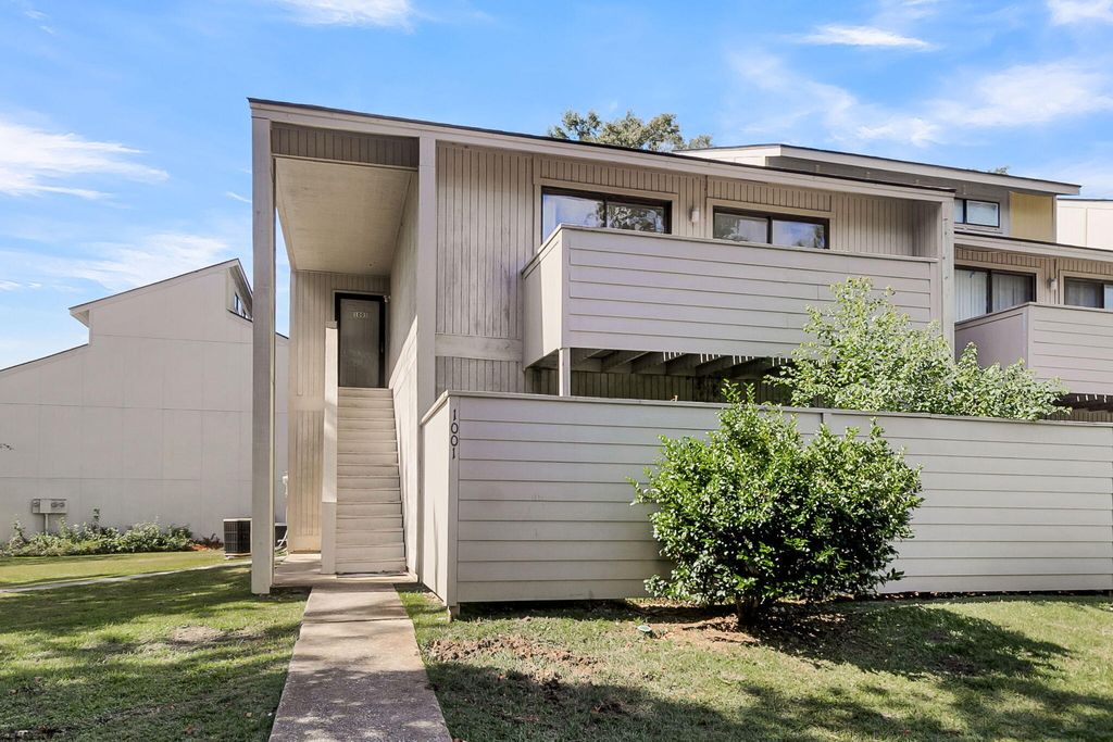 Photo of 1005 Waterwood Drive, Goose Creek, SC 29445 (MLS # 25027331)