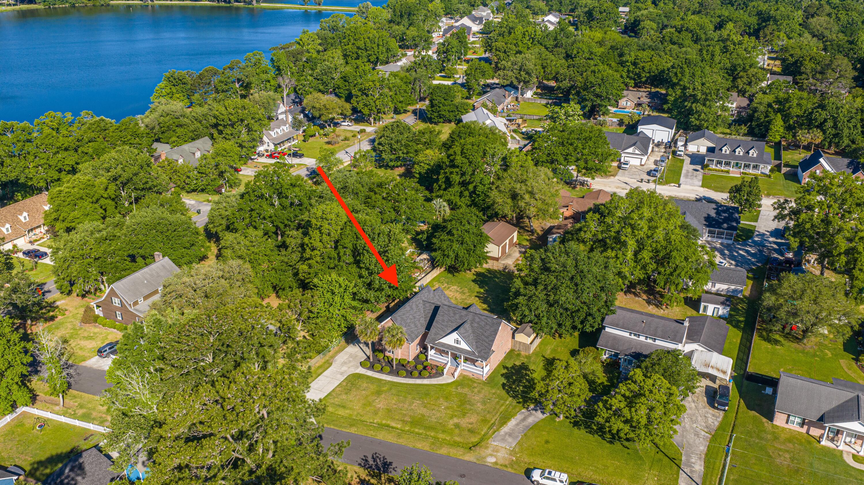 1703 Redwood