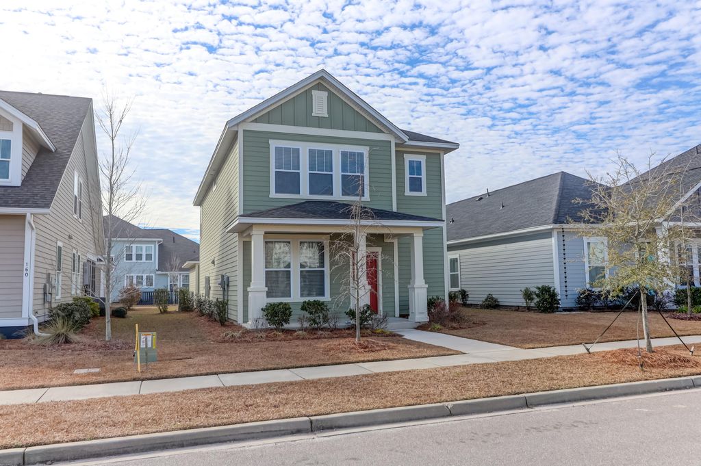Photo of 162 Callibluff Drive, Summerville, SC 29486 (MLS # 26005666)