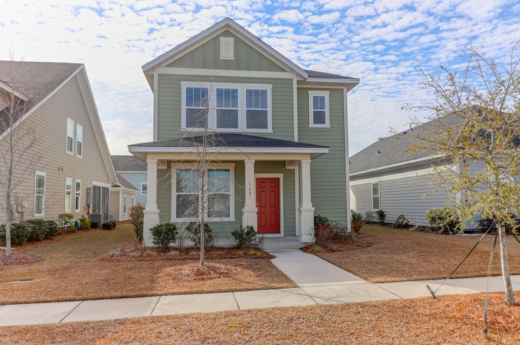 Photo of 162 Callibluff Drive, Summerville, SC 29486 (MLS # 26005666)