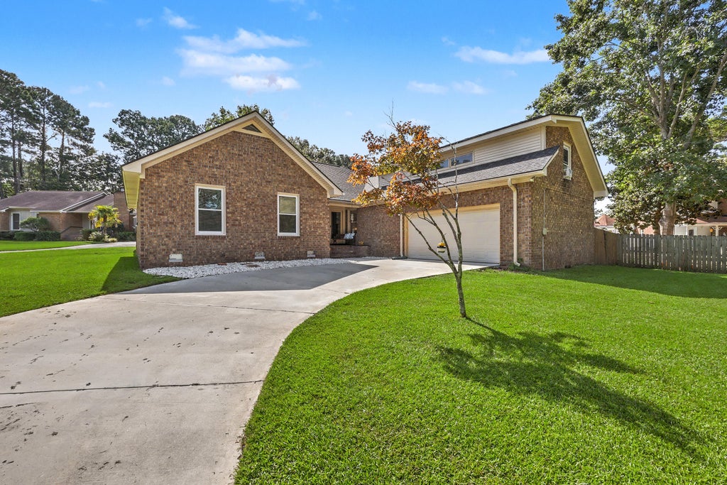 Photo of 97 Nightingale Manor MNR, Charleston, SC 29418 (MLS # 26025527)