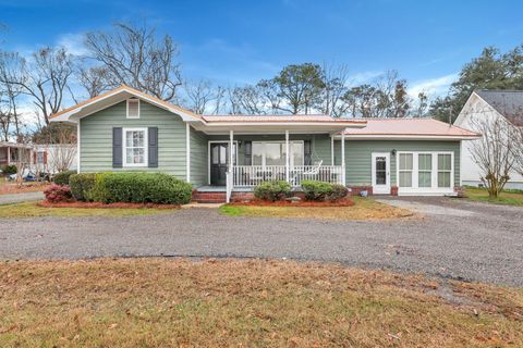 A home in Summerville