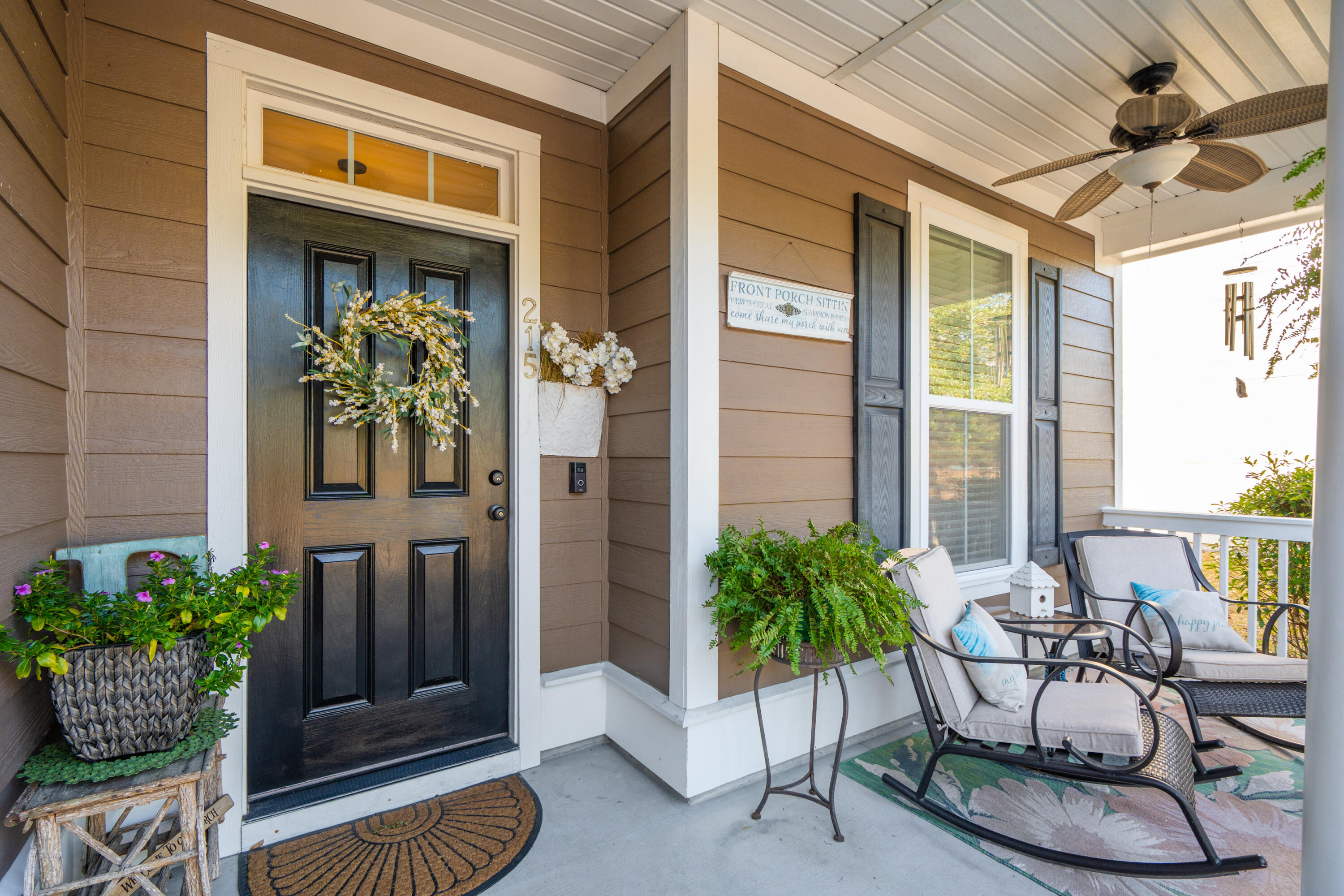 215 Forsythia Avenue