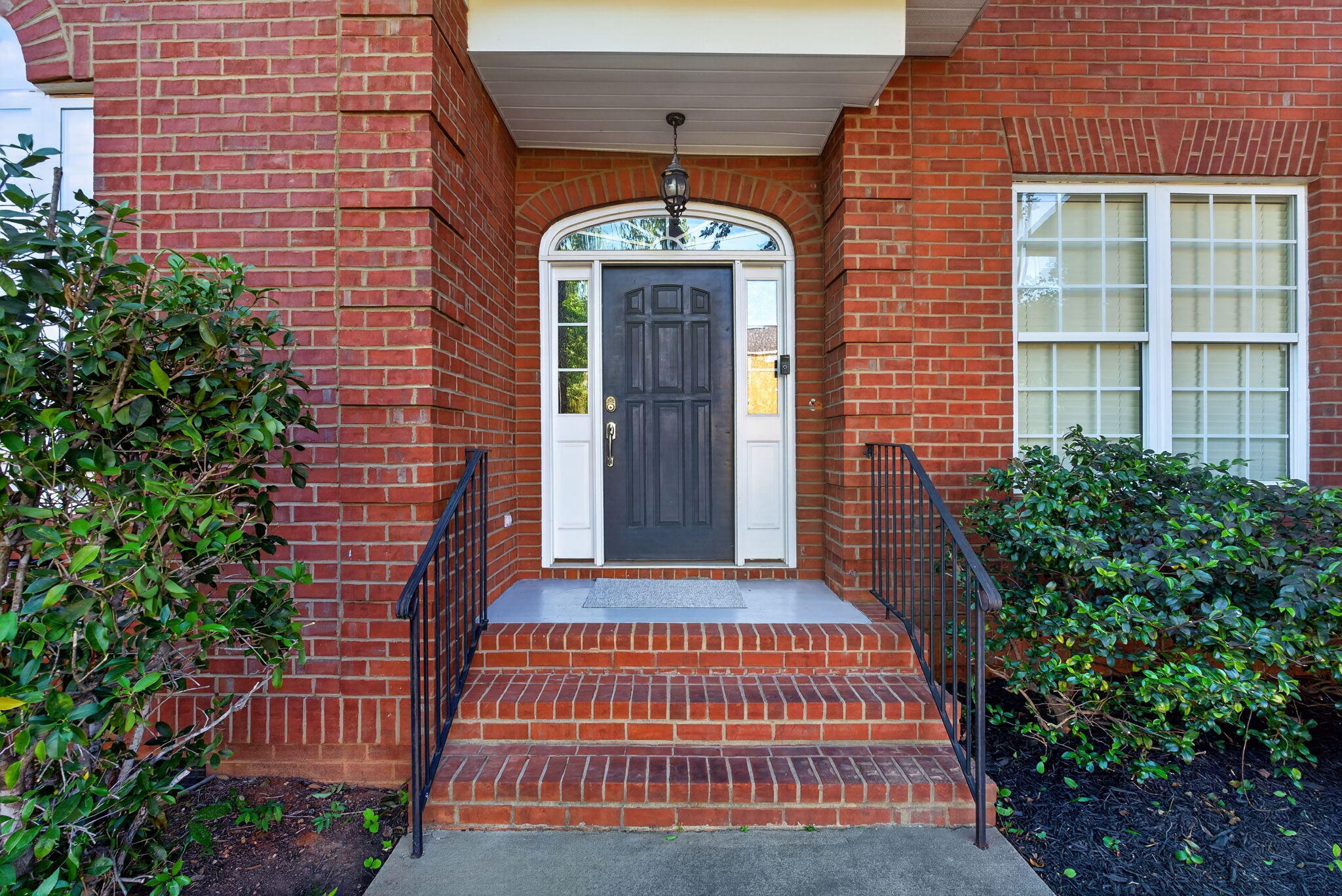 100 Shores Edge Drive