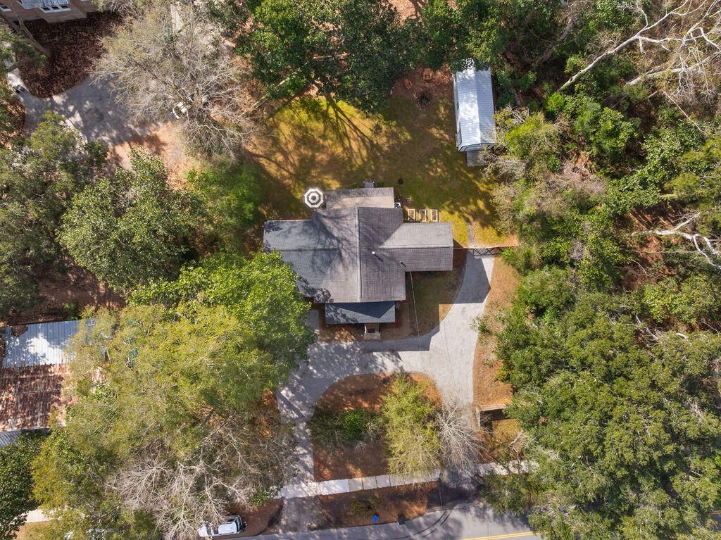 Photo of 506 W 1st N Street, Summerville, SC 29483 (MLS # 26002180)