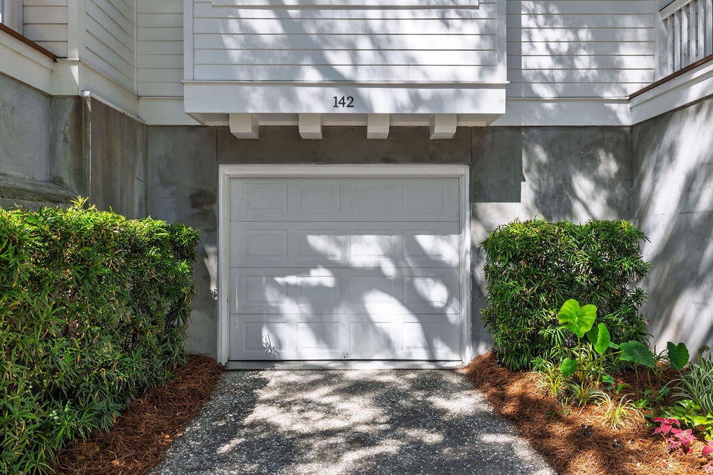 142 Wappoo Creek Drive 9