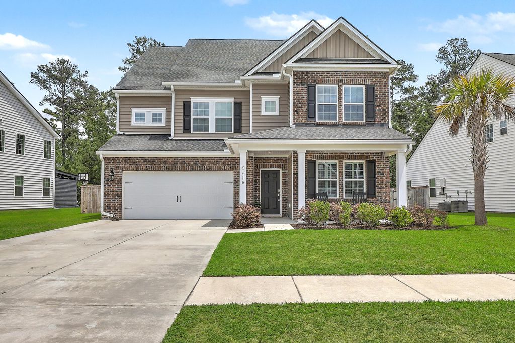 Photo of 410 Spanish Wells Road, Summerville, SC 29486 (MLS # 26013928)
