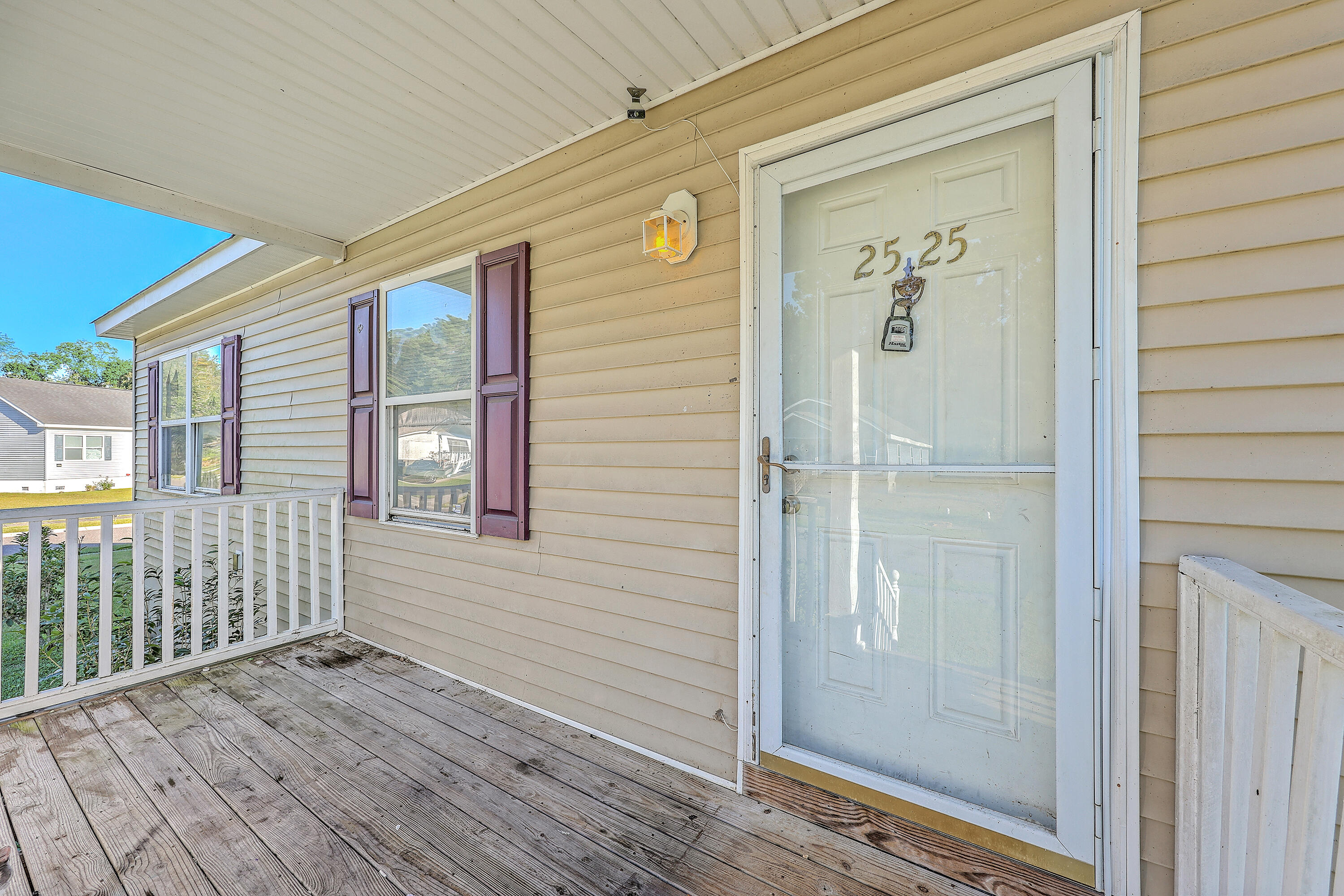 2525 Celestial Court