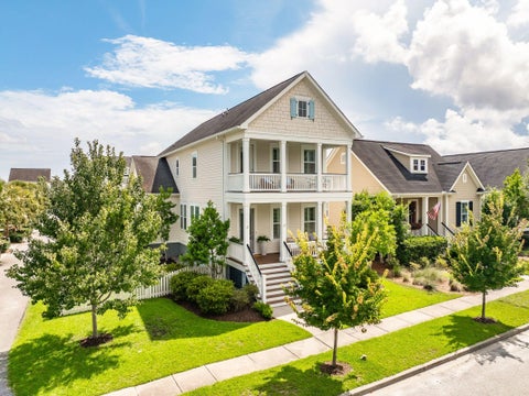 Photo of 2519 Gatewood Street, Charleston, SC 29492 (MLS # 26022314)