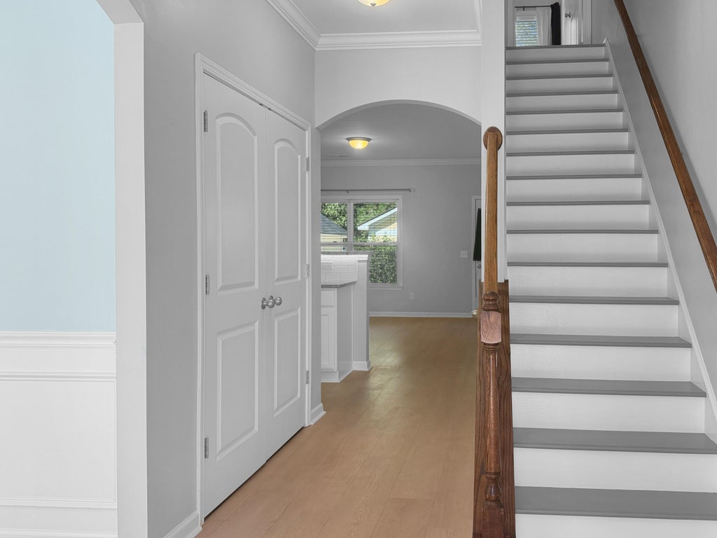 Photo of 422 Forsythia Avenue, Summerville, SC 29483 (MLS # 26029583)