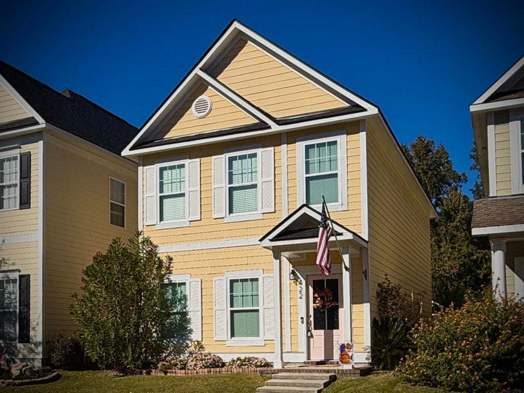 Photo of 422 Forsythia Avenue, Summerville, SC 29483 (MLS # 26029583)