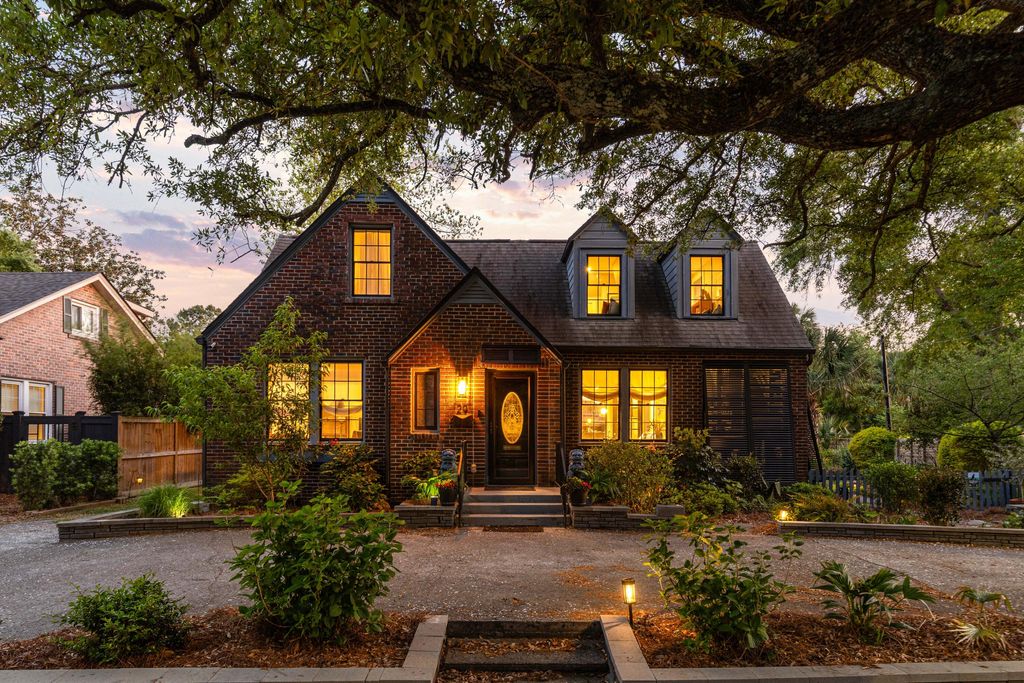 Photo of 29 Beverly Road, Charleston, SC 29407 (MLS # 26011034)